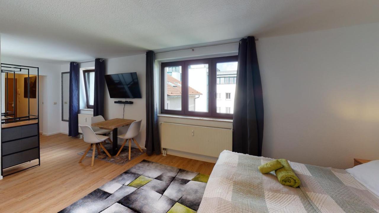Sweethome - Zentral - Kueche & Parkplatz, Wifi Halle  Exterior photo